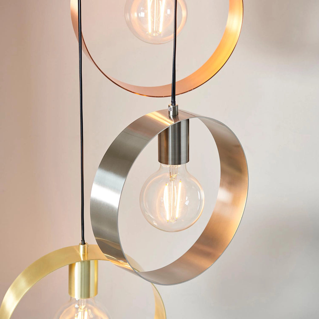Daisy Chain Ceiling Pendant Daisy Chain Ceiling Pendant